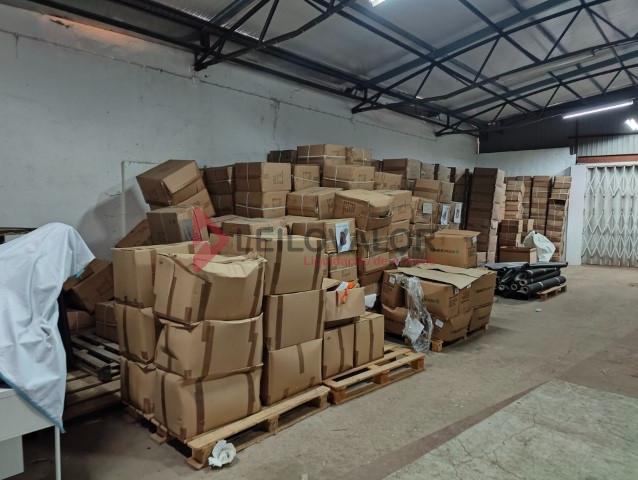 Fotografia de máquinas: Monte Campo - Artigos Desportivos Lda : Marcas Icónicas / Maquinas / Equip logística / Stock  / Equip. Escritório